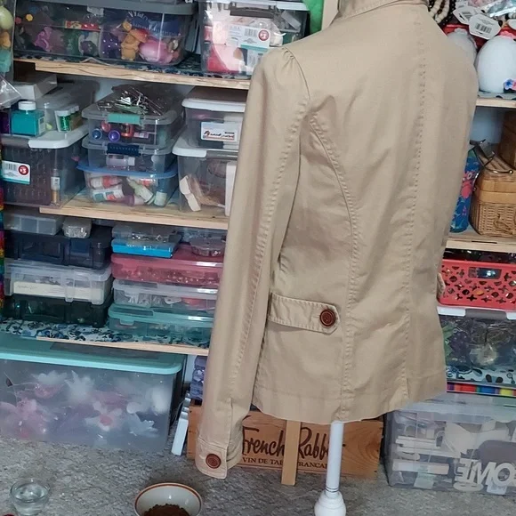 GAP Khaki Button Closure multi Pocket Utility Jacket Structured Shoulders Sz 10 - Picture 5 of 9